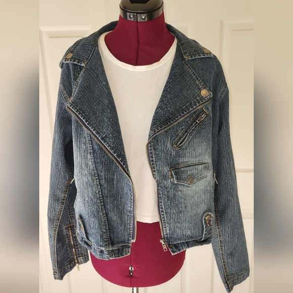 Groovy Vintage-like Stylish Jean Jacket - Picture 2 of 7